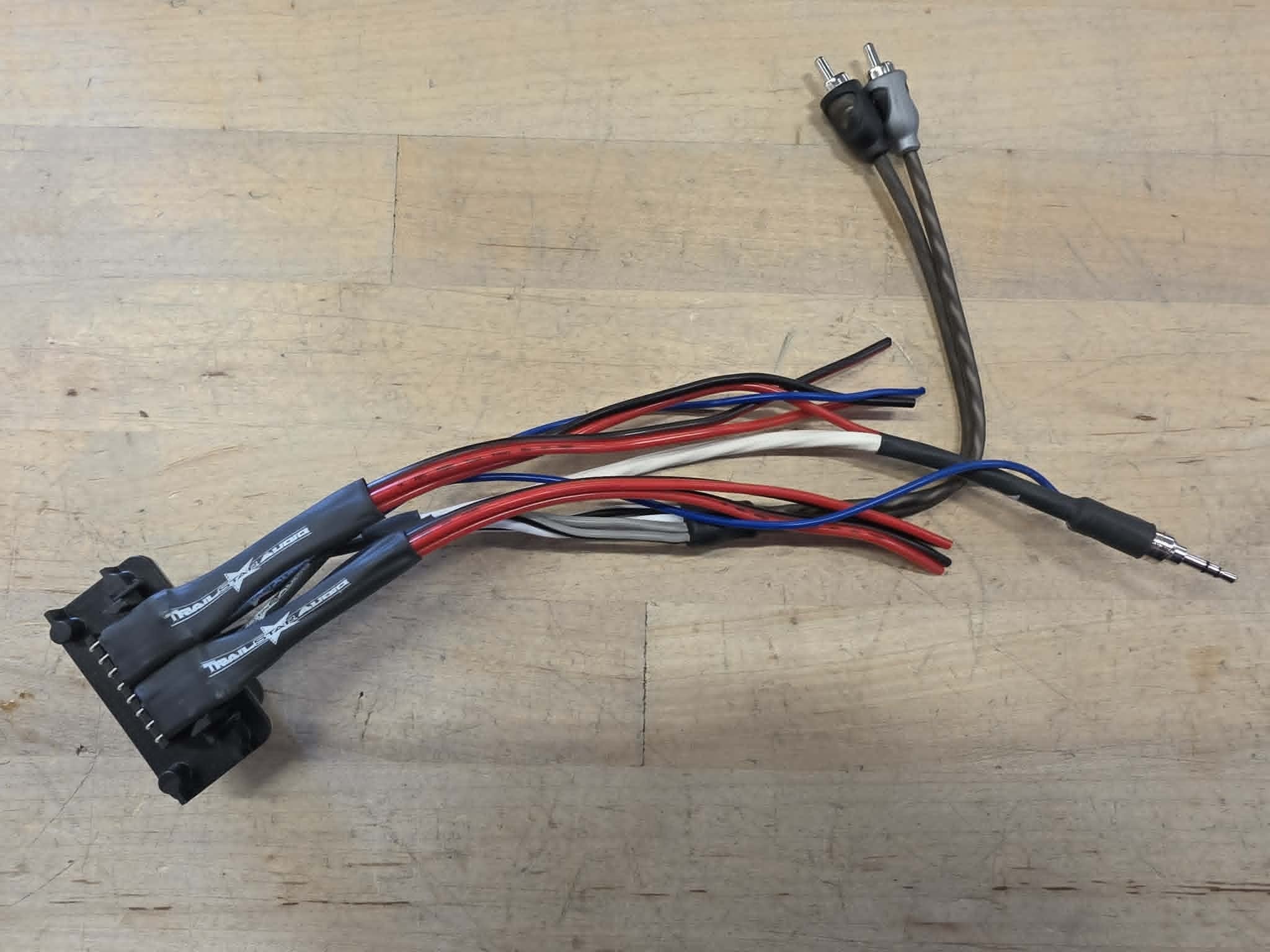 Pro Series/ Xpedition/Ranger 1500/2024+ RZR1000 Ride Command plug with RCA and Sound bar plug