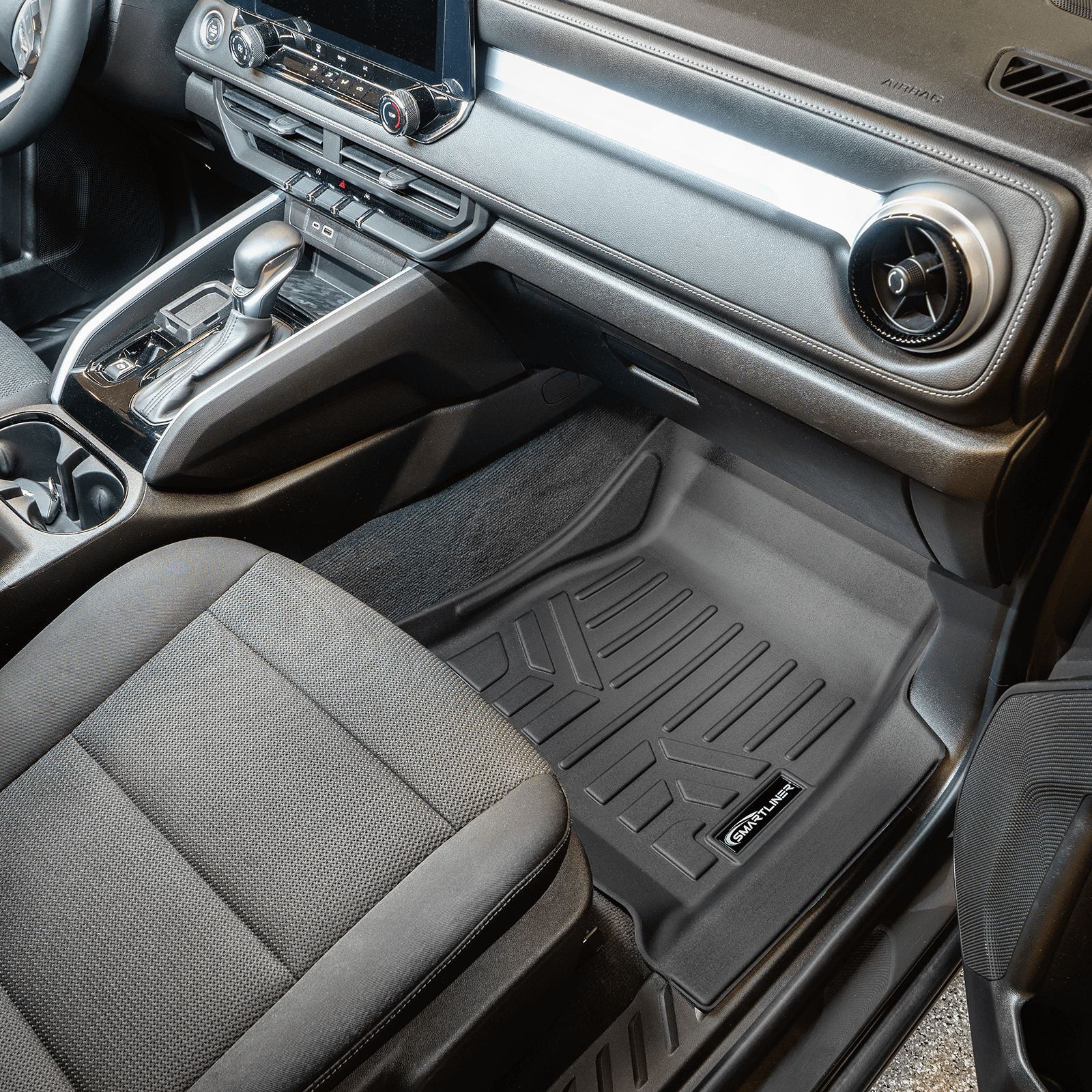 SMARTLINER Floor Liners for 2023-2026 Chevrolet Colorado (Only Fits Crew Cabs | Carpet)