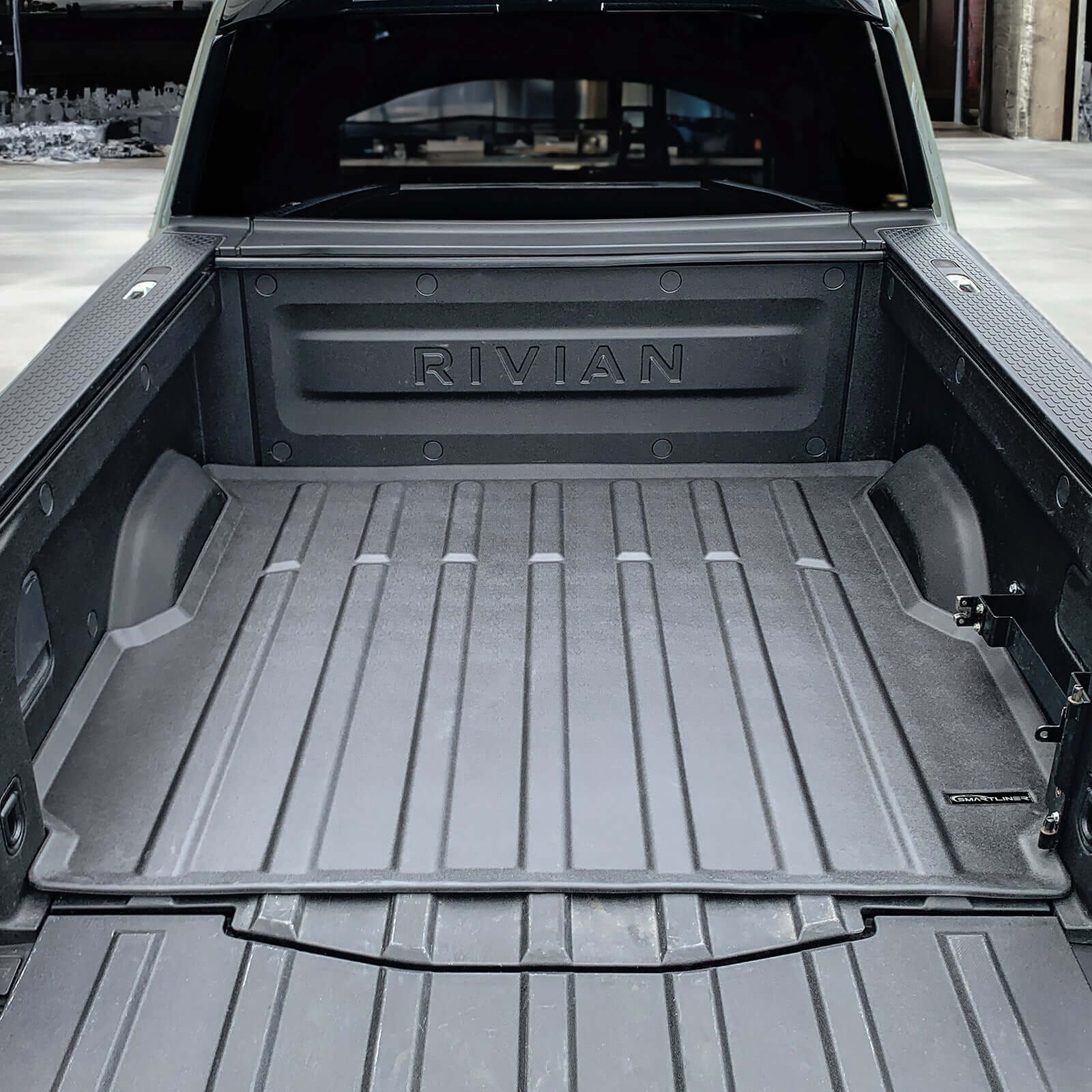 SMARTLINER Floor Liners for 2022-2024 Rivian R1T