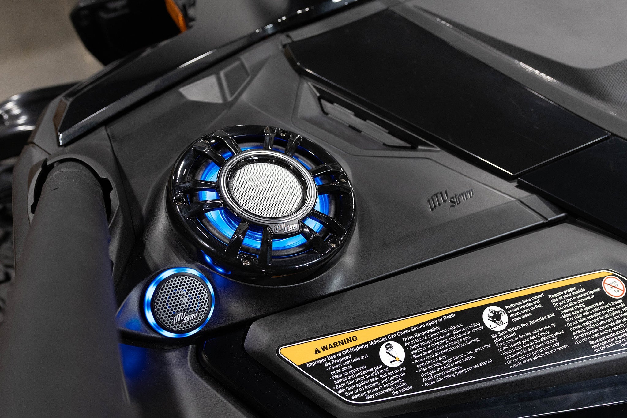 Can-Am® Maverick R 6.5" Dash Panel Speaker Mounts | UTVS-R-DP65