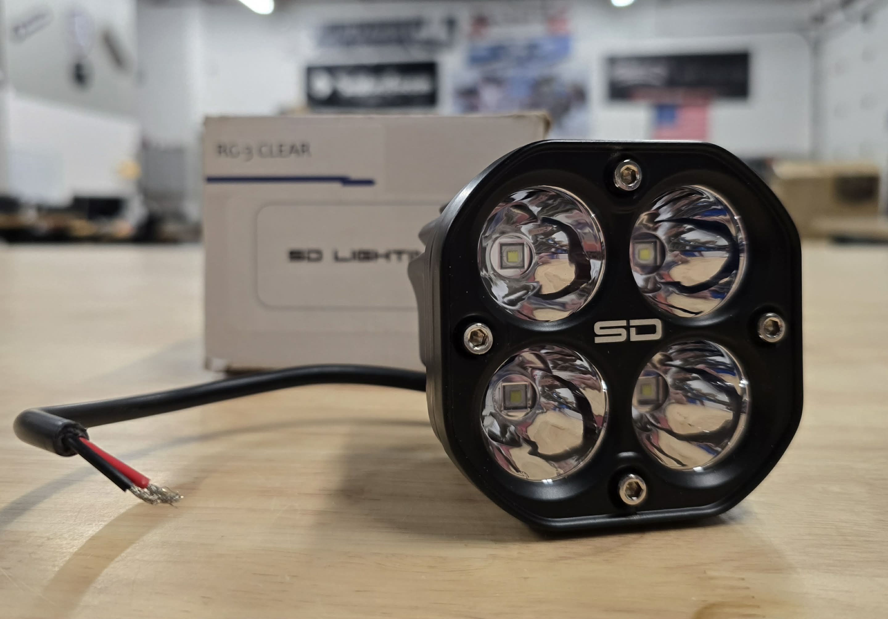 Pair SD Lighting RG-3 Cube clear