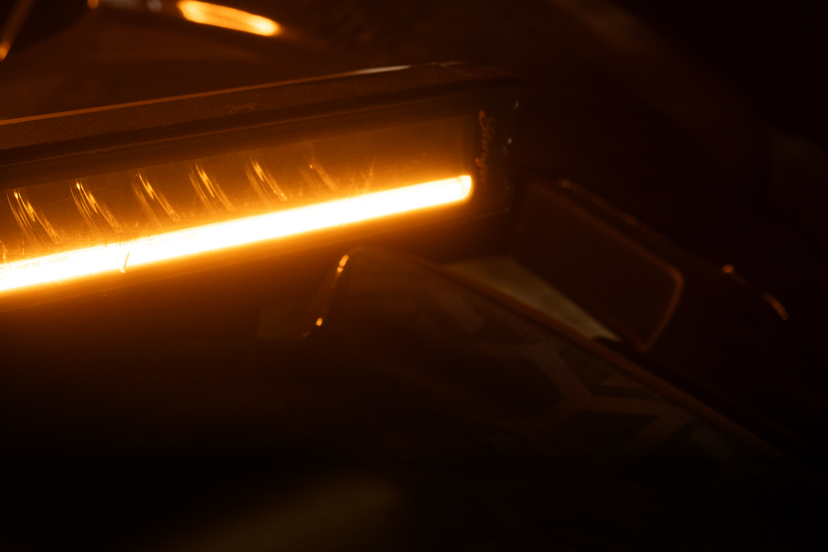 HEXCORE Universal 30" Straight LED Light Bar, Flood Beam with Amber & White Position Light | STL30LB