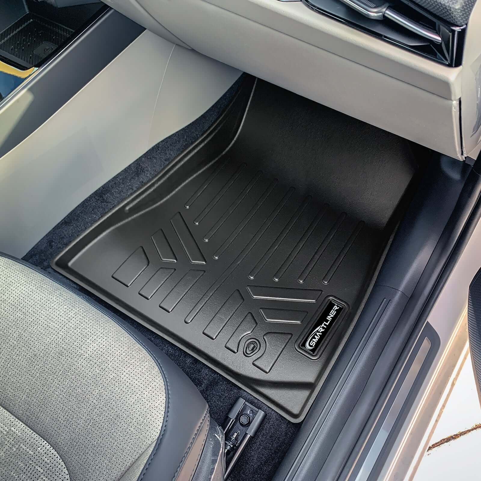 SMARTLINER Floor Liners for 2023-2026 Kia Niro EV without dual level cargo board (Does Not Fit Plug-In Hybrid Models)