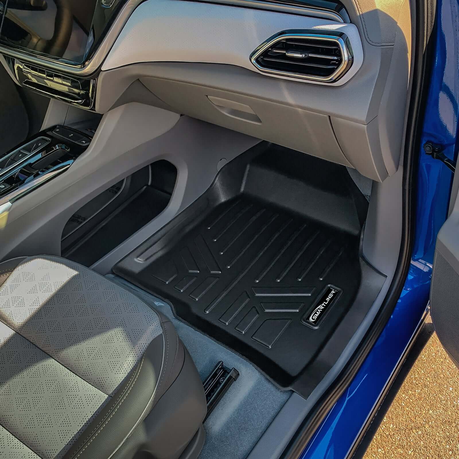 SMARTLINER Floor Liners for 2022-2024 Chevrolet Bolt EUV (Only Fits with the cargo floor in Lower Deck Position)