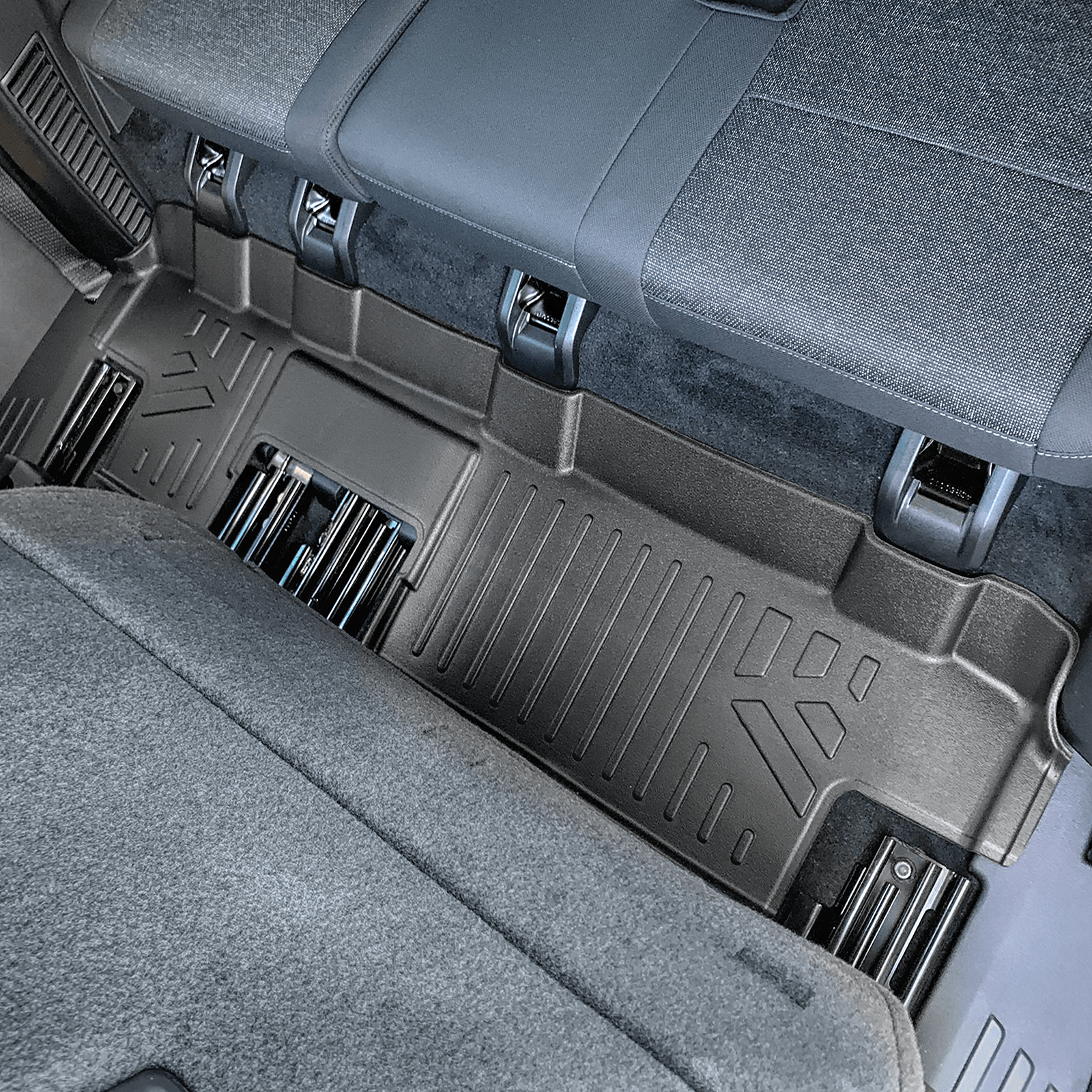 SMARTLINER Floor Liners for 2024-2026 GMC Acadia/Chevrolet Traverse/Buick Enclave (2nd Row Bucket)