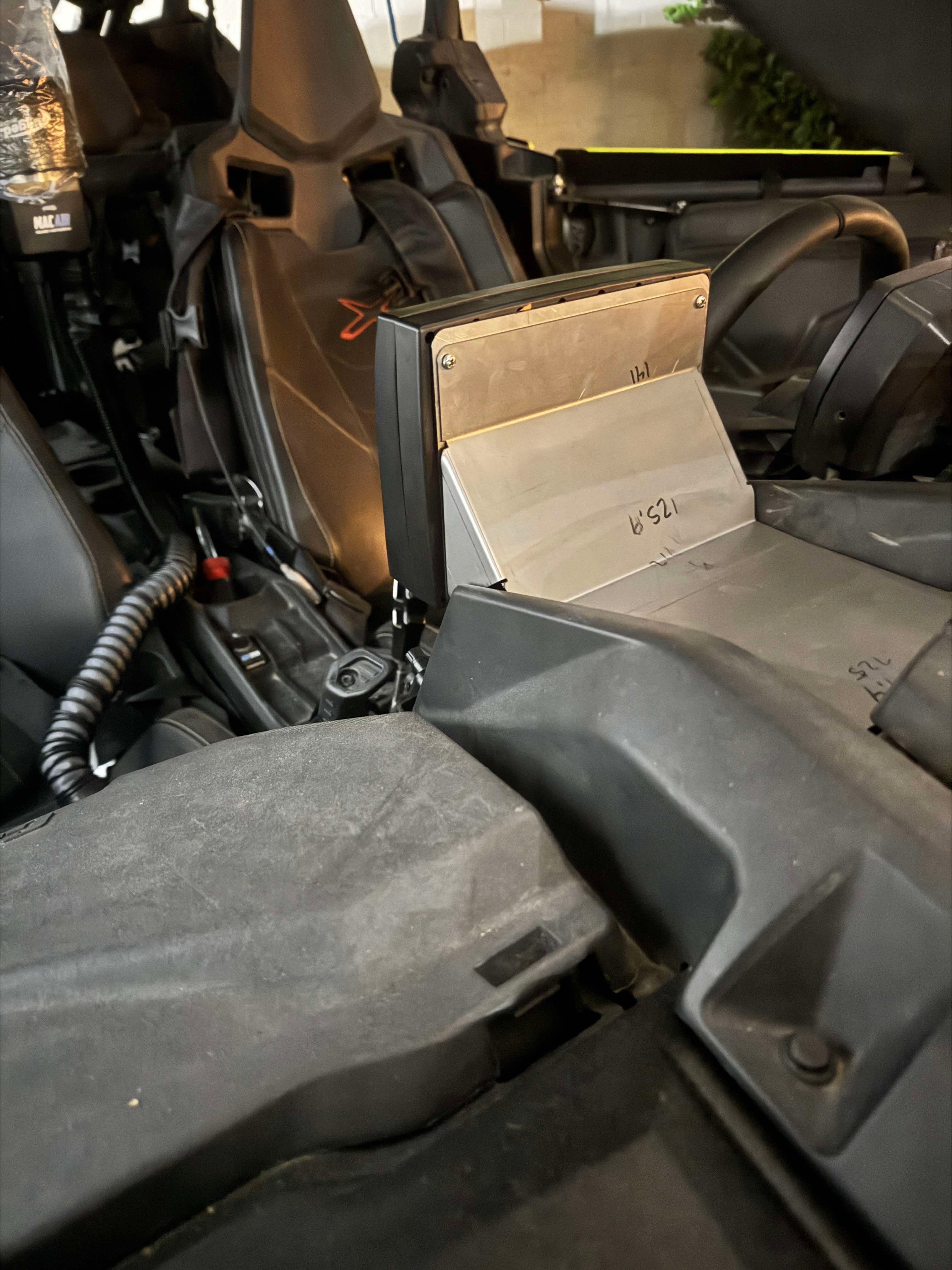 Can-Am X3 MB Quartz GMR7V1 Radio Mount (2017–2025)