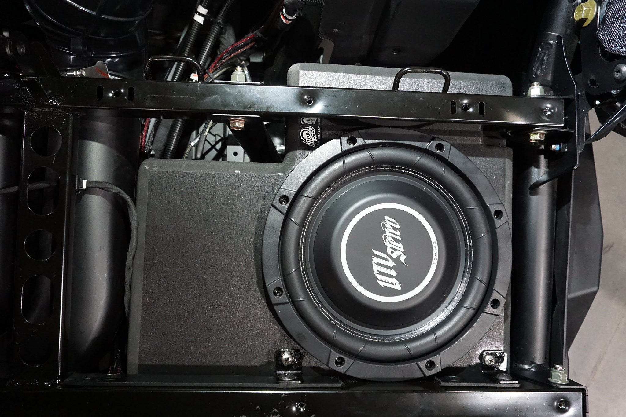 '20-'26 RZR® Pro Series 10" Rear Driver Subwoofer Enclosure | UTVS-PRO-ENC-RDRIVER